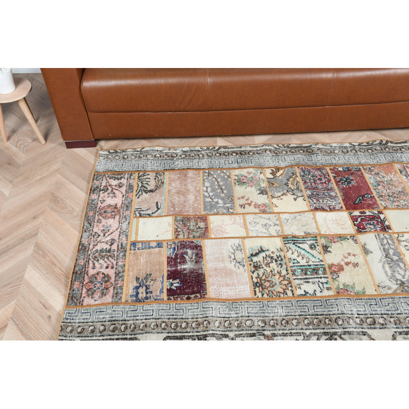 Tapis rétro vintage en patchwork turc de style Oushak beige avec de la laine nouée à la main pour un accent boho chic