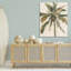 Palmier sur toile beige par Ethan Harper-877183381