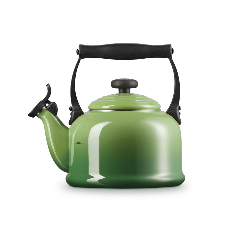 Le Creuset Traditional Kettle with Fixed Whistle 2.1L, Bamboo