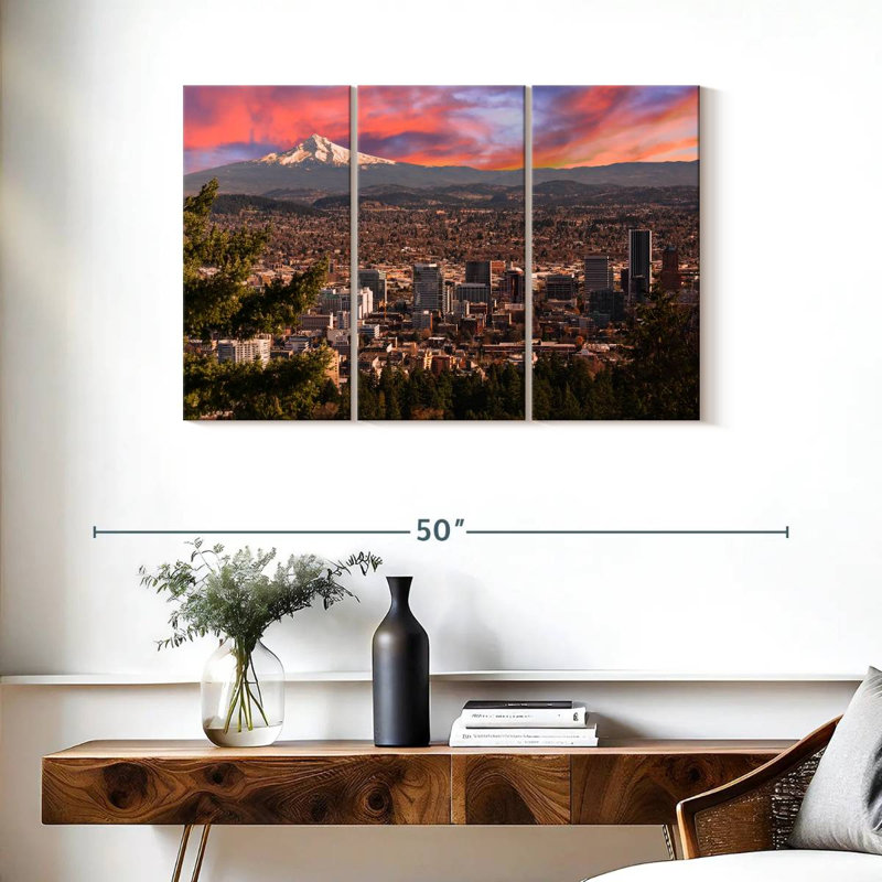 Sebbie Portland, 24" H x 38" W
