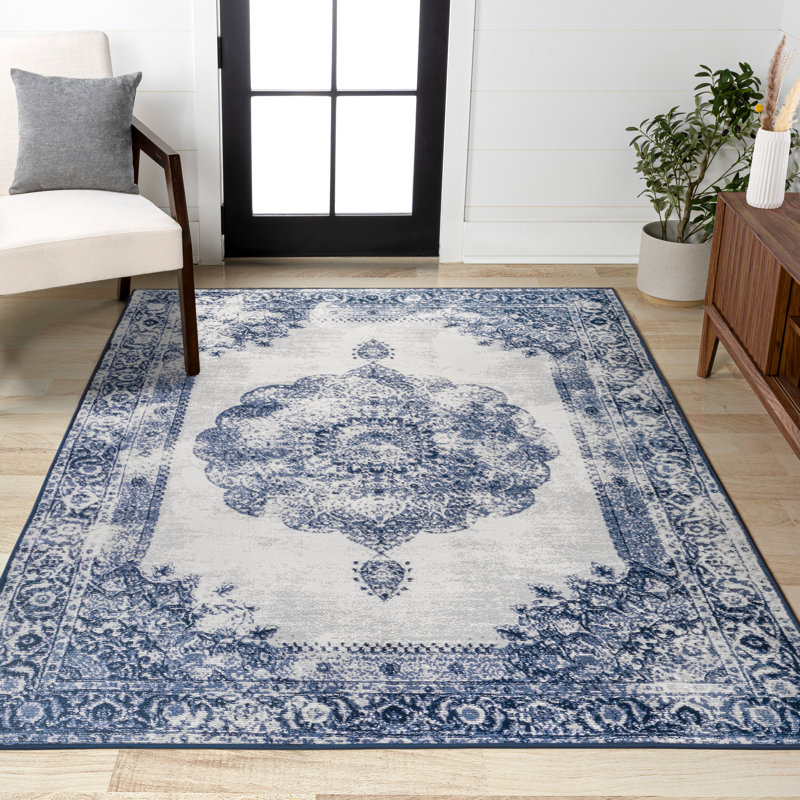 Tapis bleu foncé / ivoire Kernan Cottage Medallion, Rectangle 7 pi 9 po x 10 pi