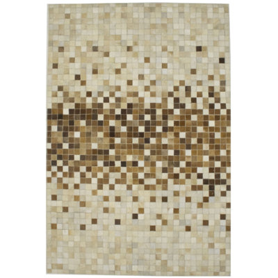 Tapis beige fabriqué à la main à motif géométrique