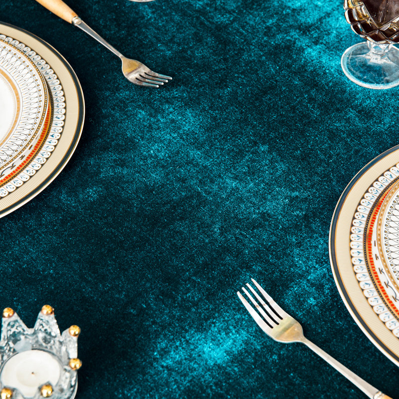 Jeanice Microfiber Velvet Dining Linens, 102" x 60"