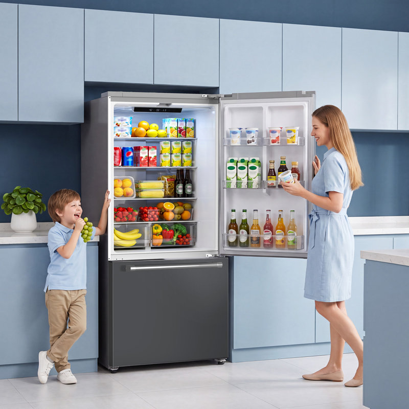 Réfrigérateur à congélateur inférieur de 18 pi³ (510 L) de profondeur standard et de 29,53 po (75 cm) de largeur, avec machine à glaçons