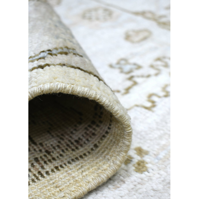 Tapis unique gris / brun de 4 pi x 19 pi 8 po