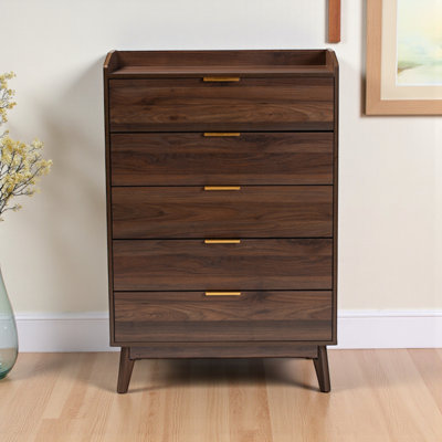 Commode 5 tiroirs à finition brune avec glissières en métal Jordan, H 46,76 po x l 31,25 po x P 15,50 po