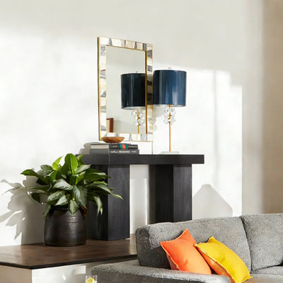 Console moderne, simple et tendance