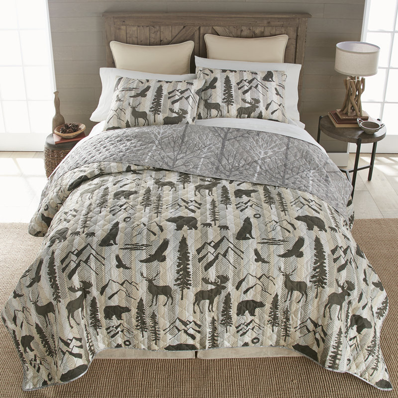 Gray Reversible King Microfiber Quilt Set with Wildlife Design