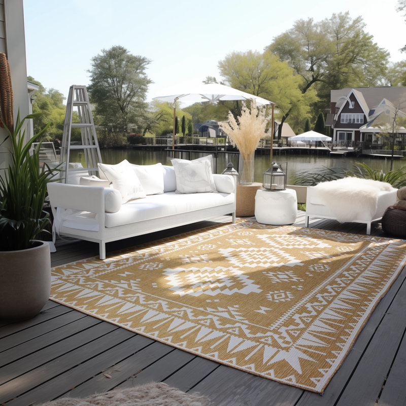 Dynamic Ornamental Indoor / Outdoor Area Rug, Rectangular 80 x 150cm