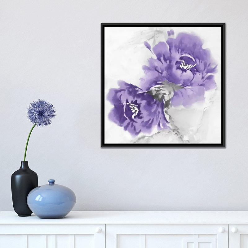 «Flower Bloom in Amethyst II», reproduction d'art sur toile, H 18 po x l 18 po x P 1,5 po, Toile avec cadre noir