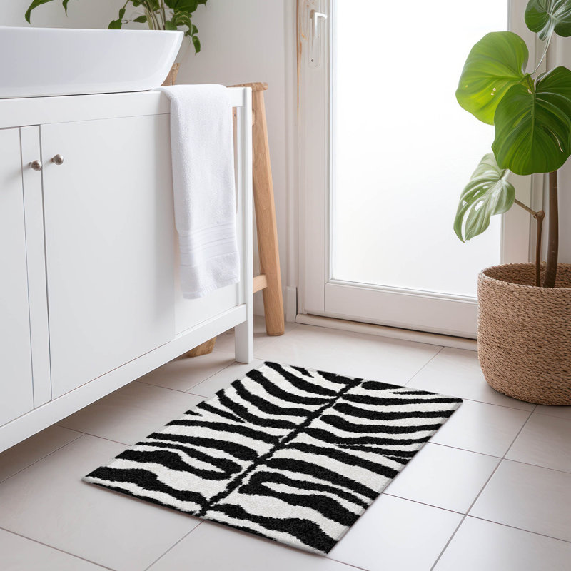 Tapis perle de qualité supérieure lavable à la machine Merilou AMF42, Rectangle 1 pi 8 po x 2 pi 6 po