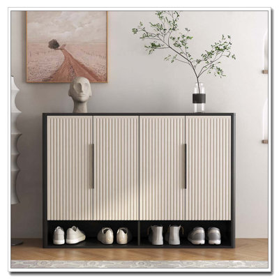 Grande armoire à chaussures moderne avec tablettes réglables