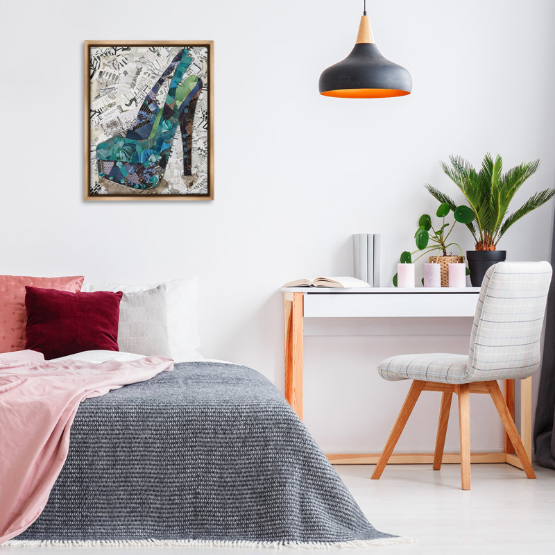 «Collage High Heel», art mural encadré sur toile flottante par Coco Good, H 31 po x l 25 po, Cadre flottant orme Montalcino