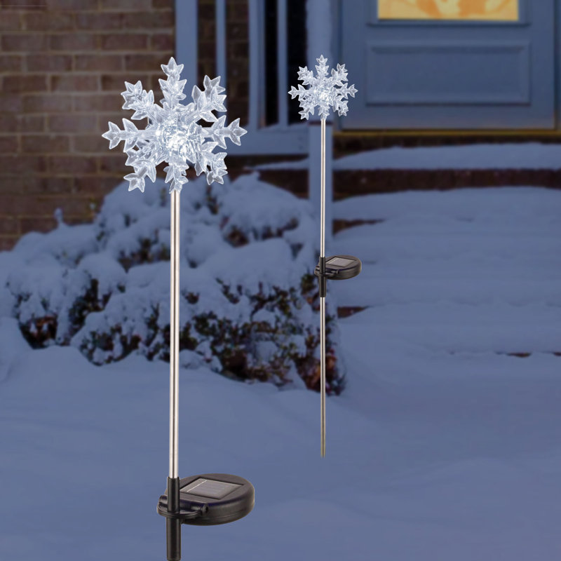 Solar 3D Garden Lawn Stakes with LED Lights Set of 2, White Snowflakes