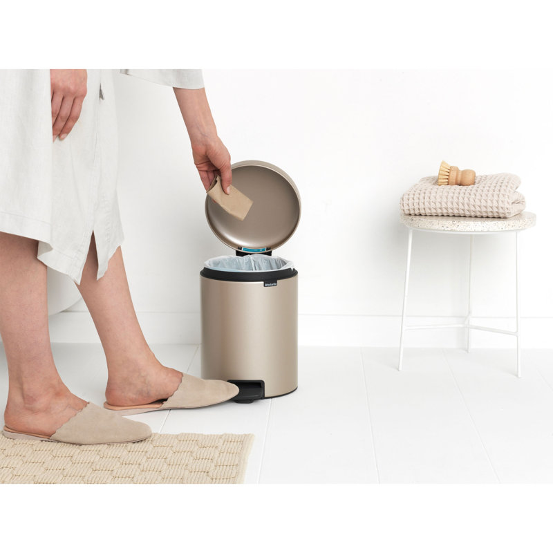 NewIcon Pedal Step On Trash Can, 5 L, Gold