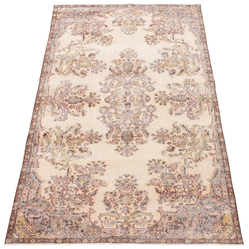 Tapis beige Prestan Vintage 5 pi 5 po x 12 pi 8 po