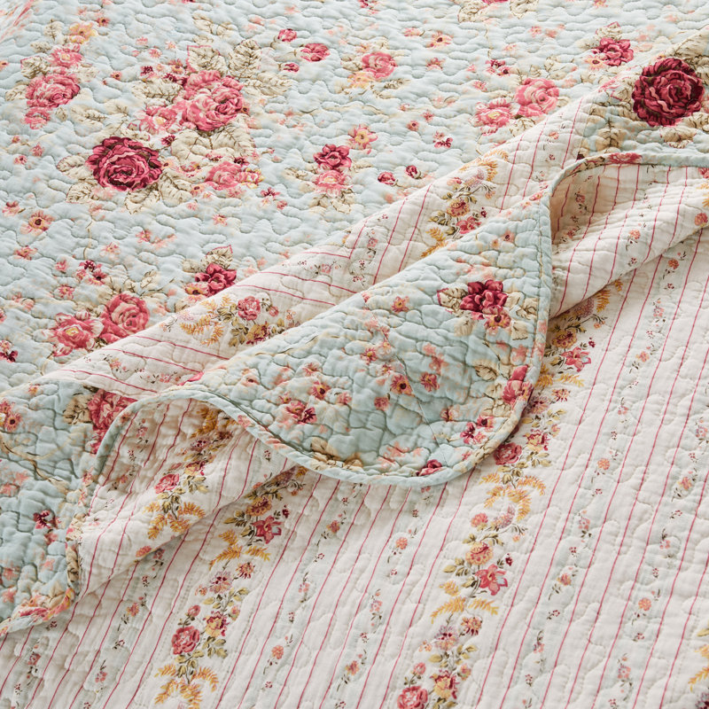 Blue Cotton Full Reversible Scallop Quilt Set