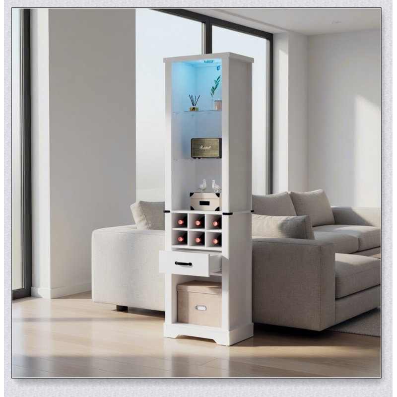 Armoire de rangement haute de style champêtre avec éclairage DEL intégré et casier à vin pour répondre à tous vos besoins d'organisation à la maison.