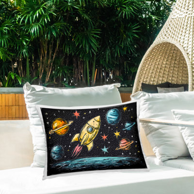 Coussin Whimsical Rocket & Planets, imprimé par Creative Studio, 14 x 7 x 20