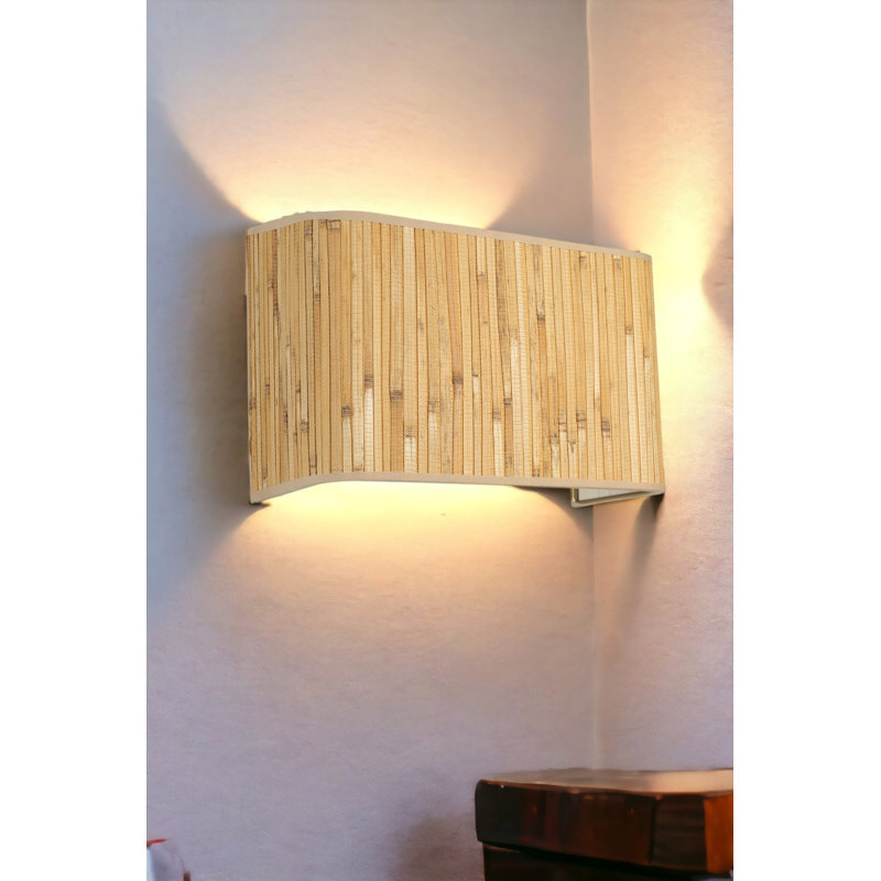 Alyicia LED Wallchiere