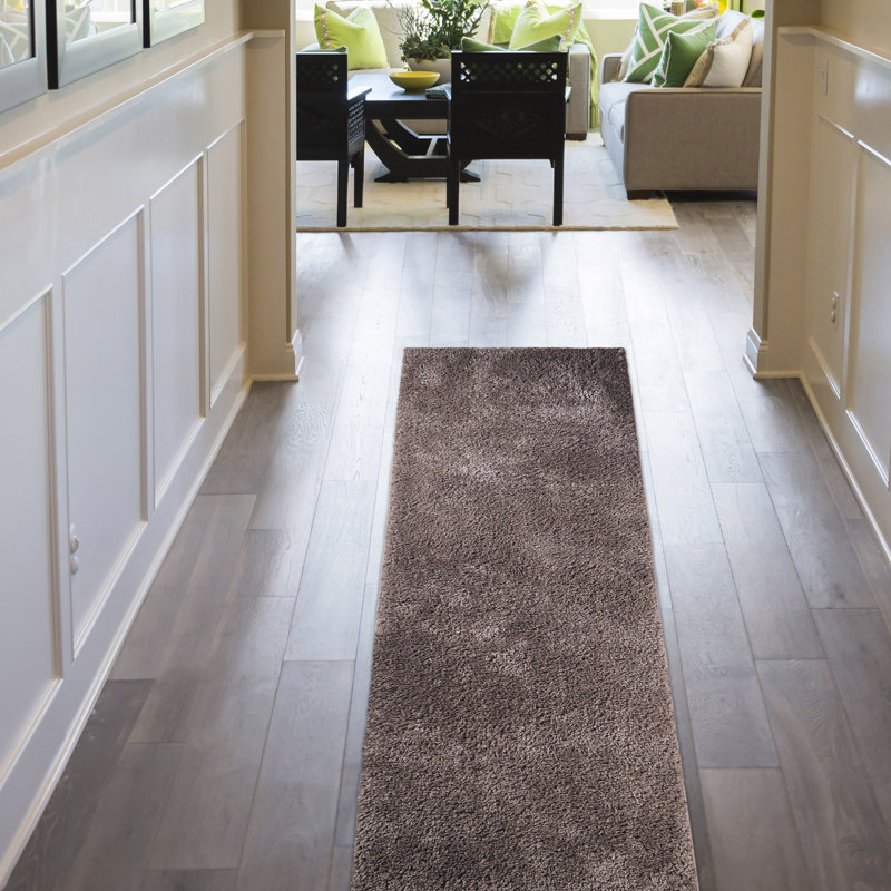 Claire Berlin 100% Polypropylene Plush Shag Fuzzy Modern Solid Runner, Runner 2'7" x 8'