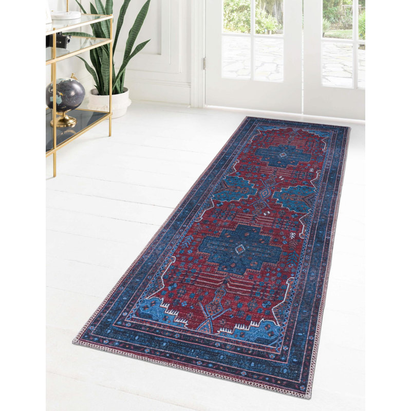 Tapis oriental rouge / bleu Guthridge, Tapis de couloir 2 pi x 5 pi