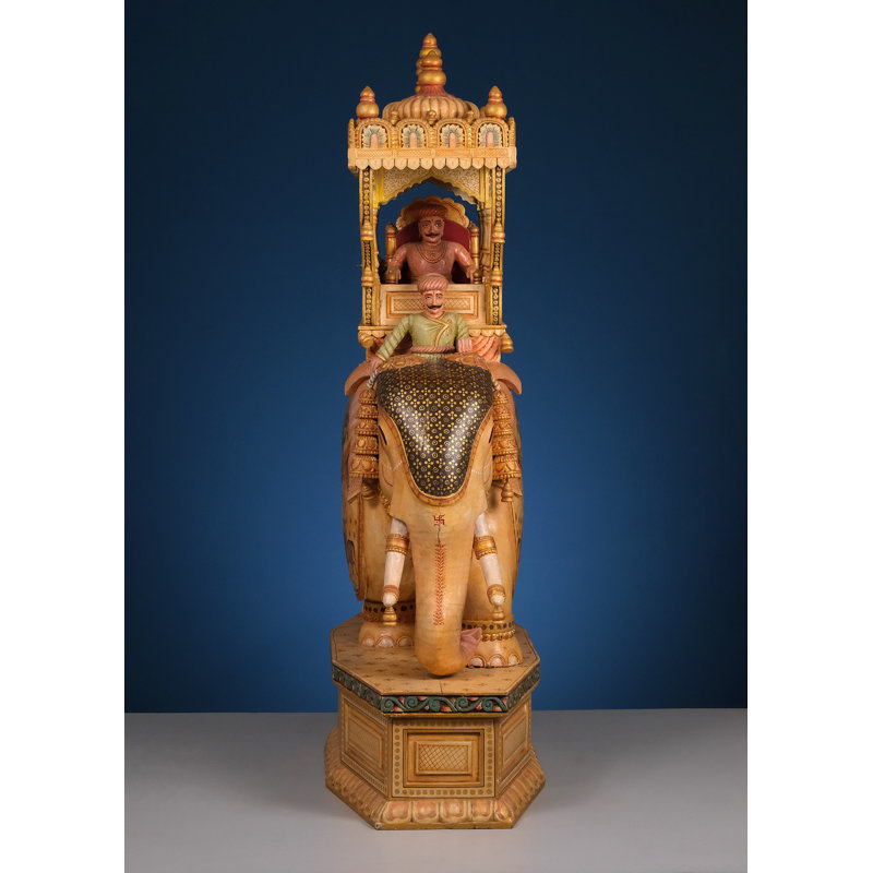 Figurines & Sculptures
