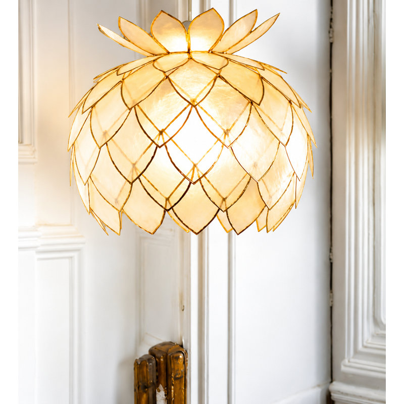 25 Shell Novelty Pendant Shade, Gold
