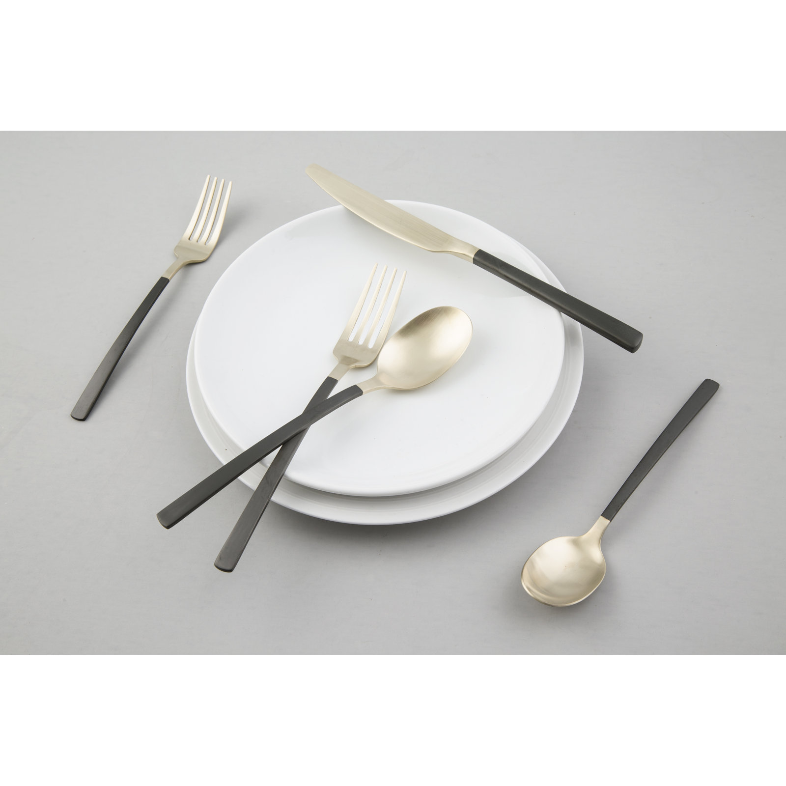 Cambridge Silversmiths Averie 20 Piece Flatware Set, Service for 4, Black/Champagne