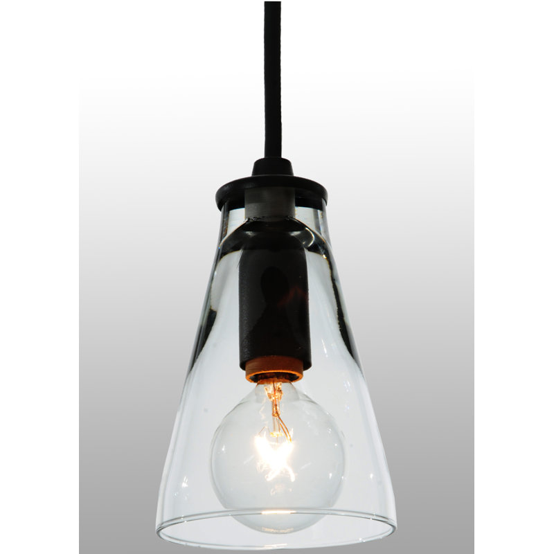 Luminaire suspendu conique 1 lumière, H 29,25 po x l 5,25 po x P 5,25 po