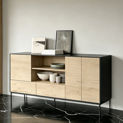 Buffet simple en bois massif avec rangement