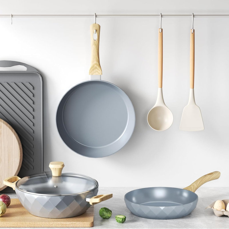 7 - Piece Non-Stick Aluminum Cookware Set