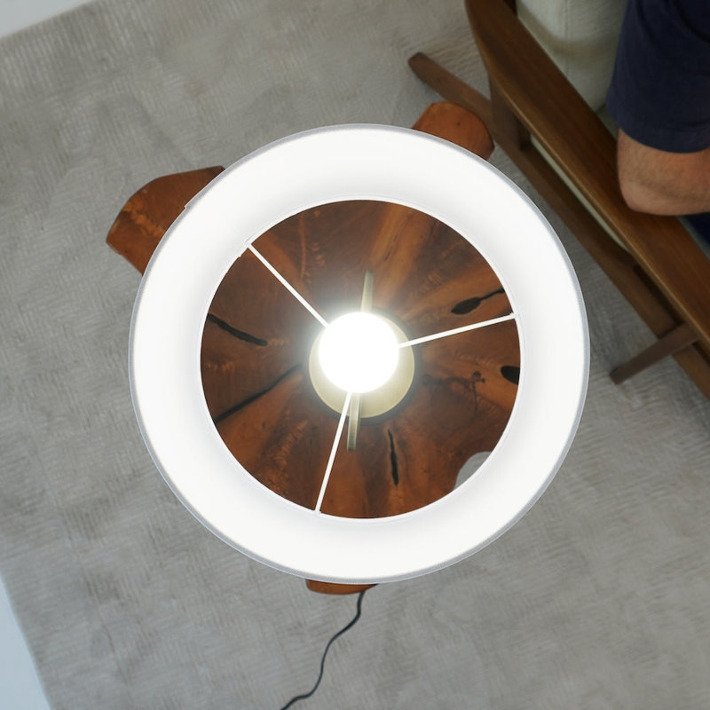 Lampe de table circulaire en métal Grid