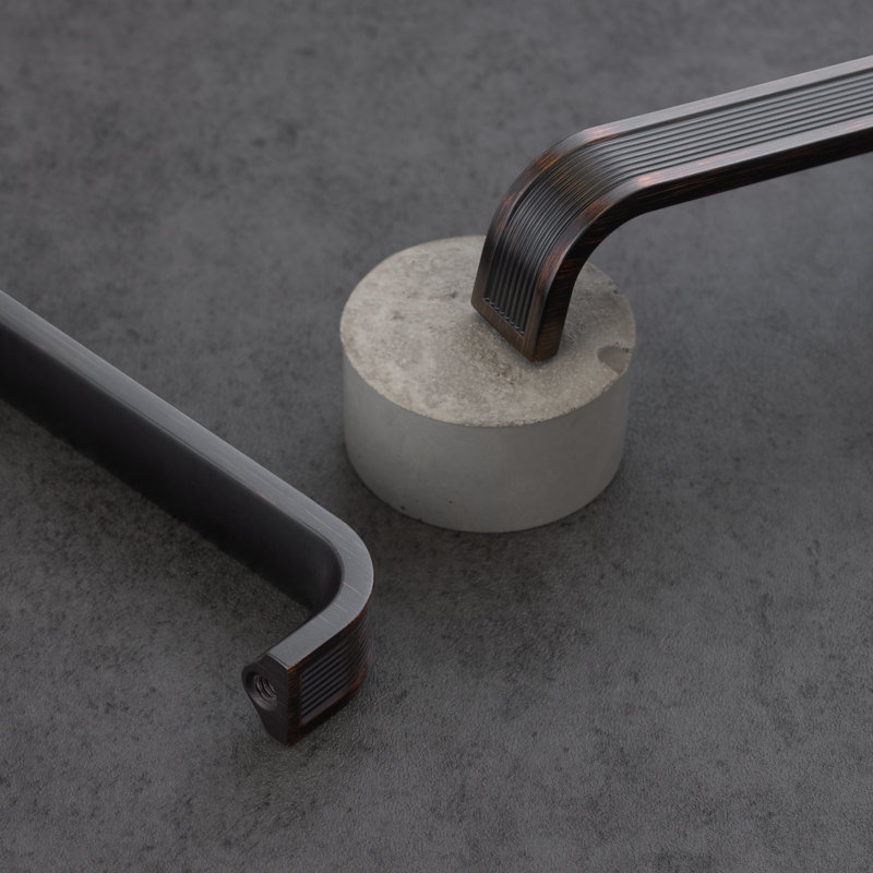 Nouvelle collection de poignées de meuble décoratives cannelées, entraxe de 96 mm (3,75 po), finition bronze huilé, 3.75"