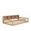 Lit simple au sol avec armoires et ports USB-938376197