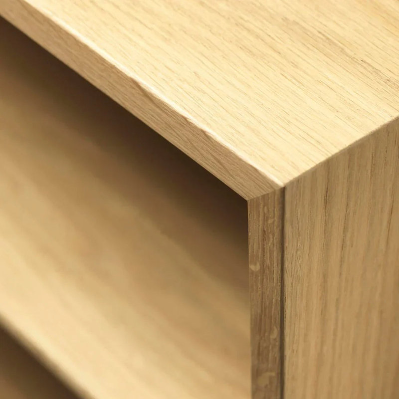 A152 Bookcase