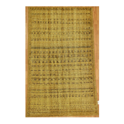 Rectangle 4'10" X 7'10" Area Rug