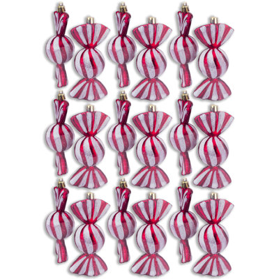 18 Piece Ornament Set