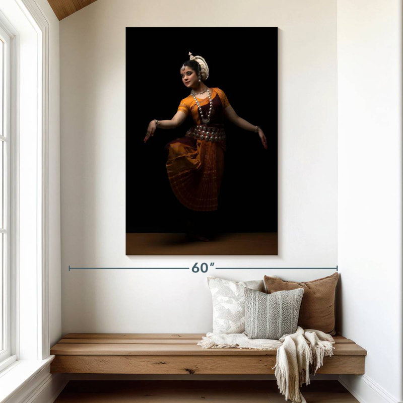 Enn Indian Odissi Dancer, H 51 po x l 34 po
