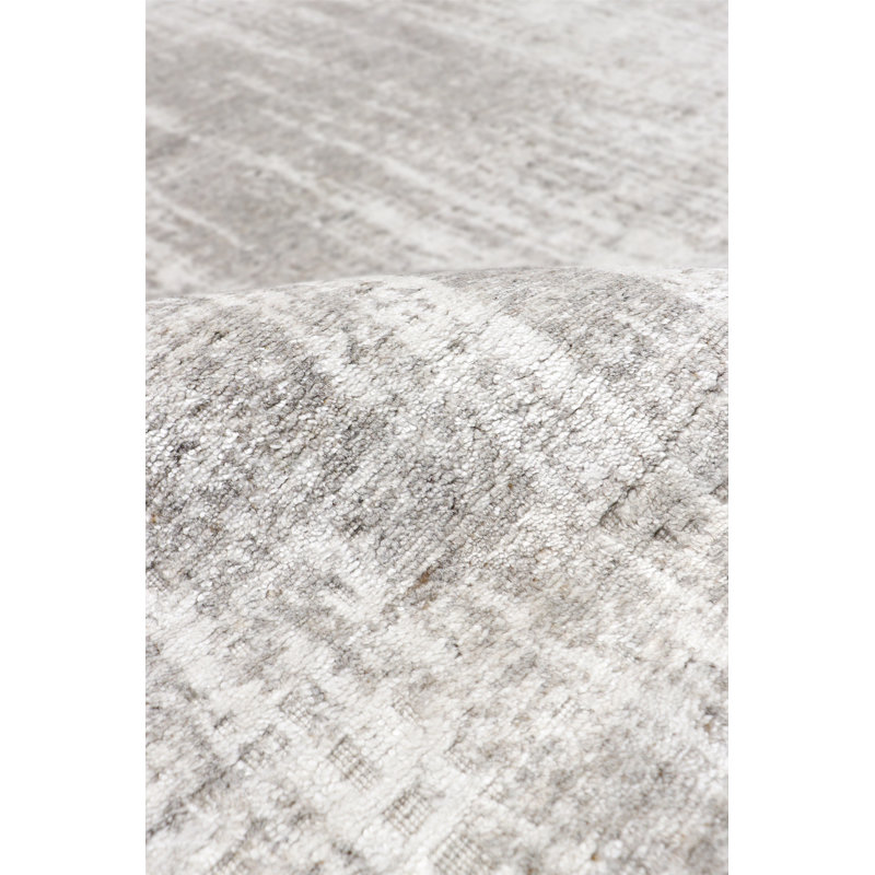 Nola Area Rug in Taupe / Ivory