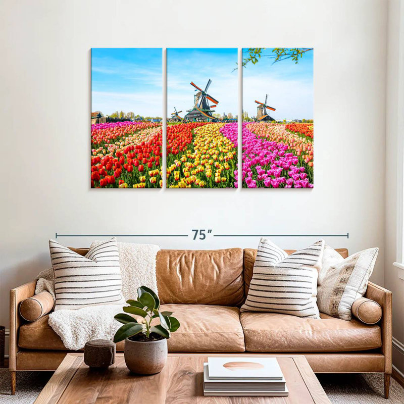 Harnek Windmills Beyond Tulips, H 36 po x l 57 po