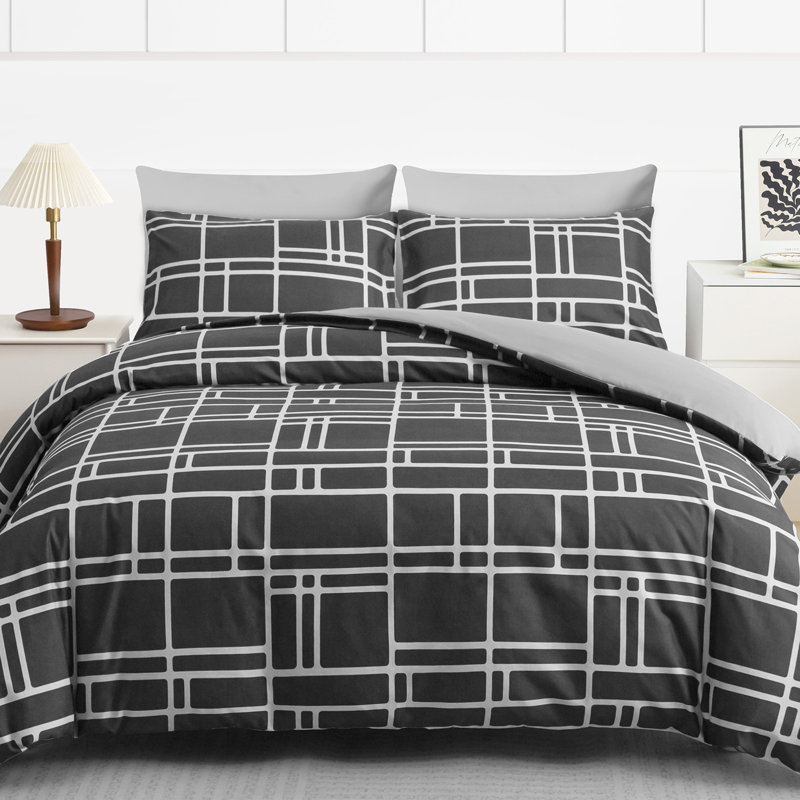 Complete Bedding Set – Premium Brushed Microfiber Reversible Duvet Cover with Black Fitted Sheet, Super King