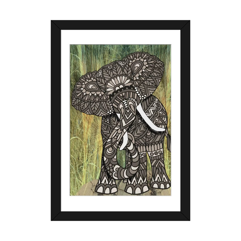 «Ornate Elephant», impression sur toile tendue, H 32 po x l 24 po x P 1 po, Papier d'art encadré noir, Blanc