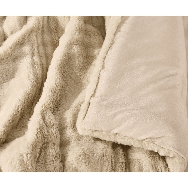 Brooklyn Loom Carved Faux Fur, Queen Comforter + 2 Queen Shams, Tan
