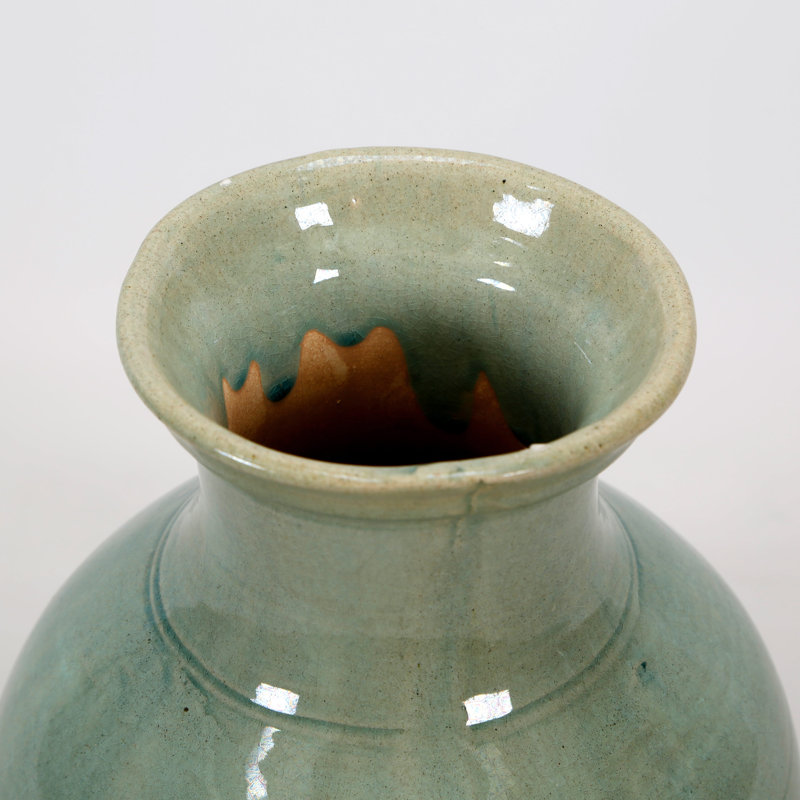 Vase en porcelaine bleu-vert de 9,5 po Lily's Living