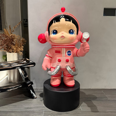 Résine de forme libre rose + objet décoratif en plastique