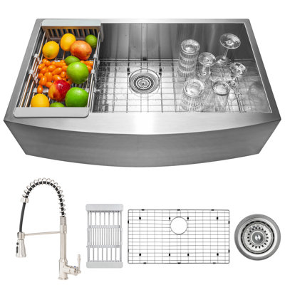 33 In. X 22 In. Farmhouse/Apron Kitchen Sink