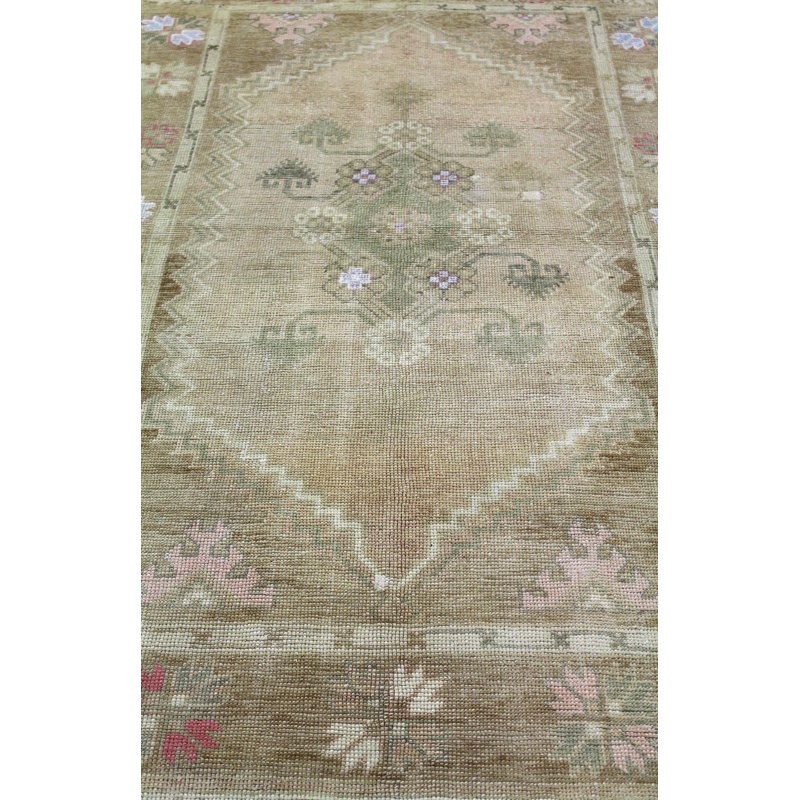 Karakegili One-of-a-Kind 4'9" X 7'11" Area Rug