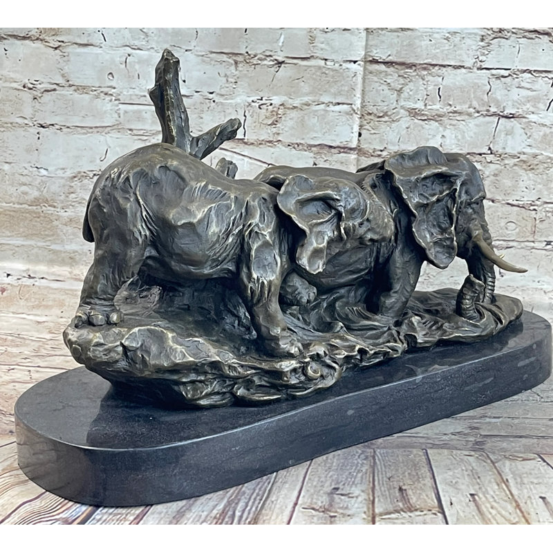 Figurines et sculptures Warrenne