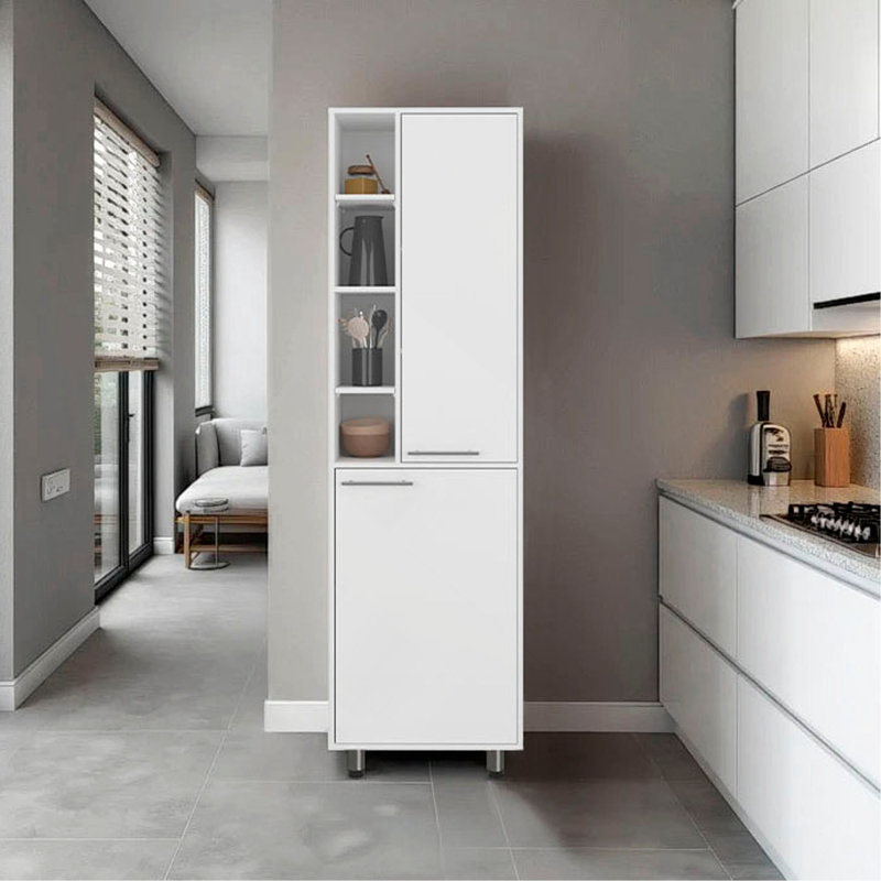 Garde-manger avec plusieurs tablettes ouvertes et fermées